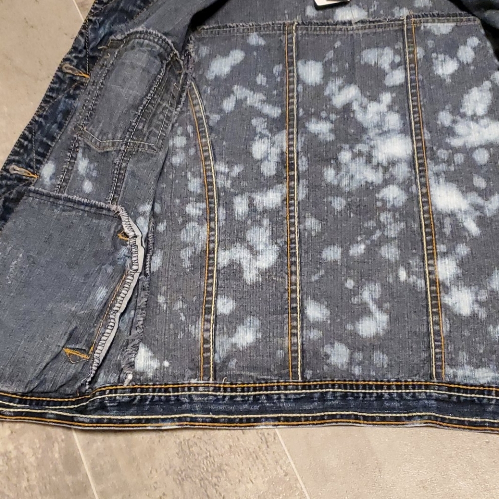 GUC Duck Head Bleached Rugged Denim Vest - Picture 6 of 9